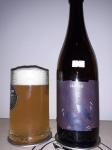 Sibeeria - Gravitace 20°, Double New England IPA lahev a sklenice