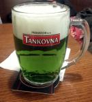 Primator Evergreen, svetly lezak se zelenym jecmenem pullitr piva Primator Evergreen
