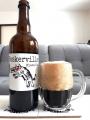 HoppyDog - Baskerville Black IPA 15°,  lahev a sklenice